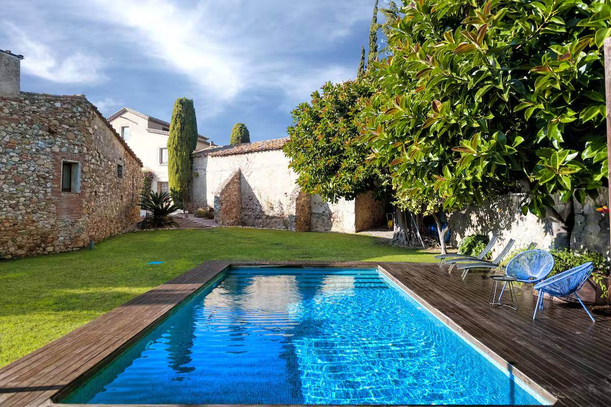 Alquila por horas Masía del siglo XV restaurada