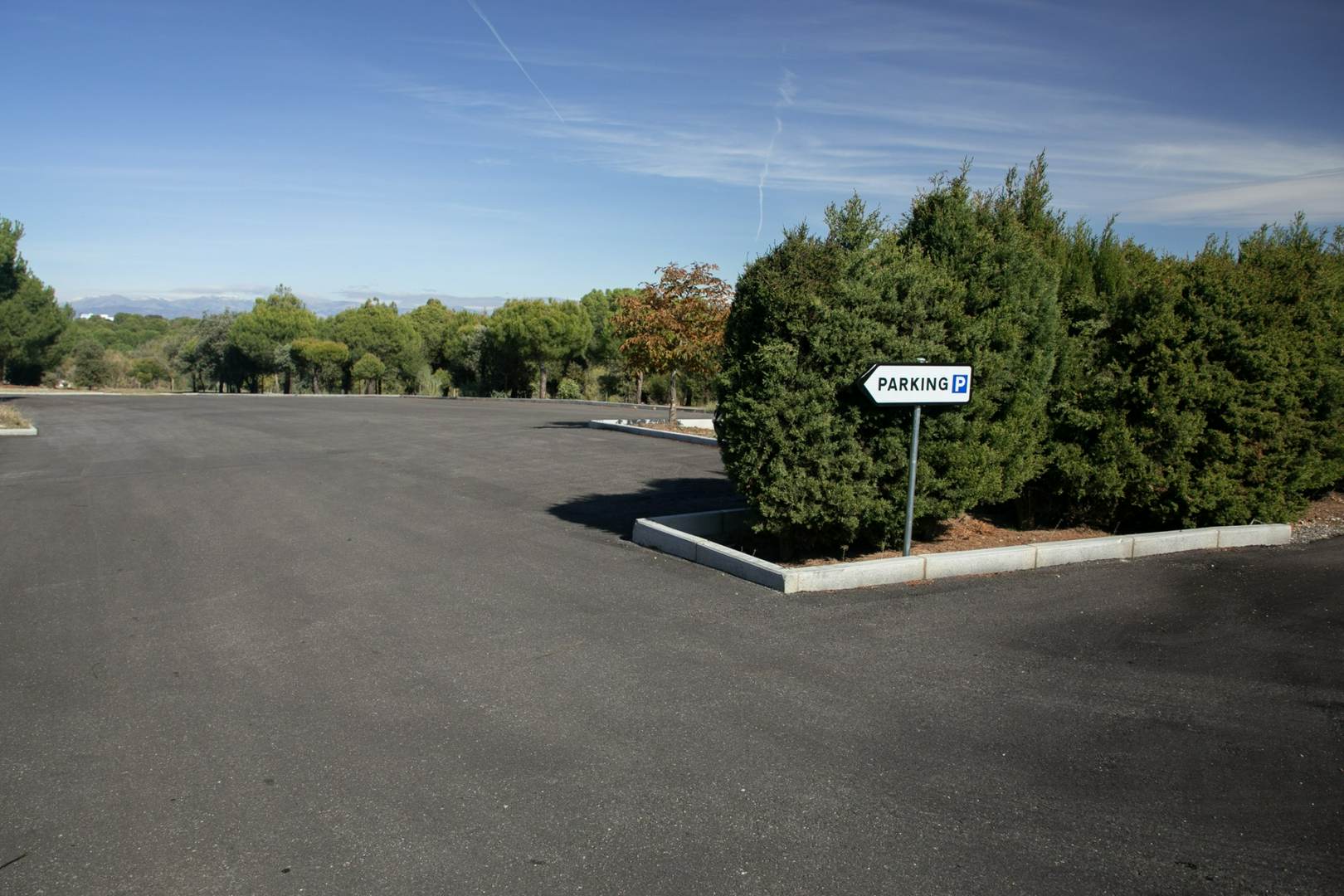 Alquila por horas Salones amplios, jardines y aparcamiento en pozuelo