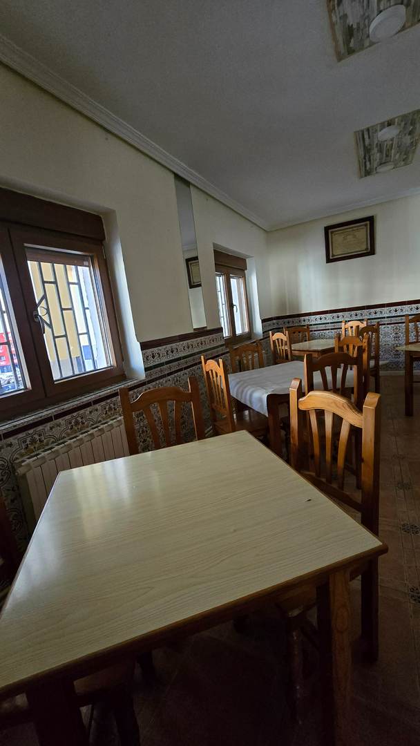 Alquila por horas Bar con chimenea