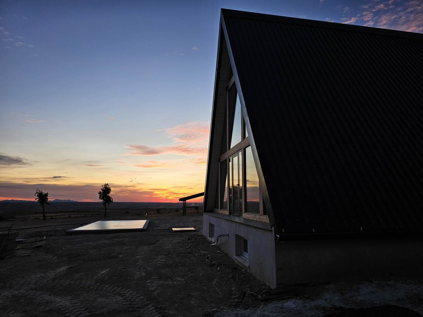 Alquila por horas Casa alpina de madera, aislada, con piscina y gran espacio natural