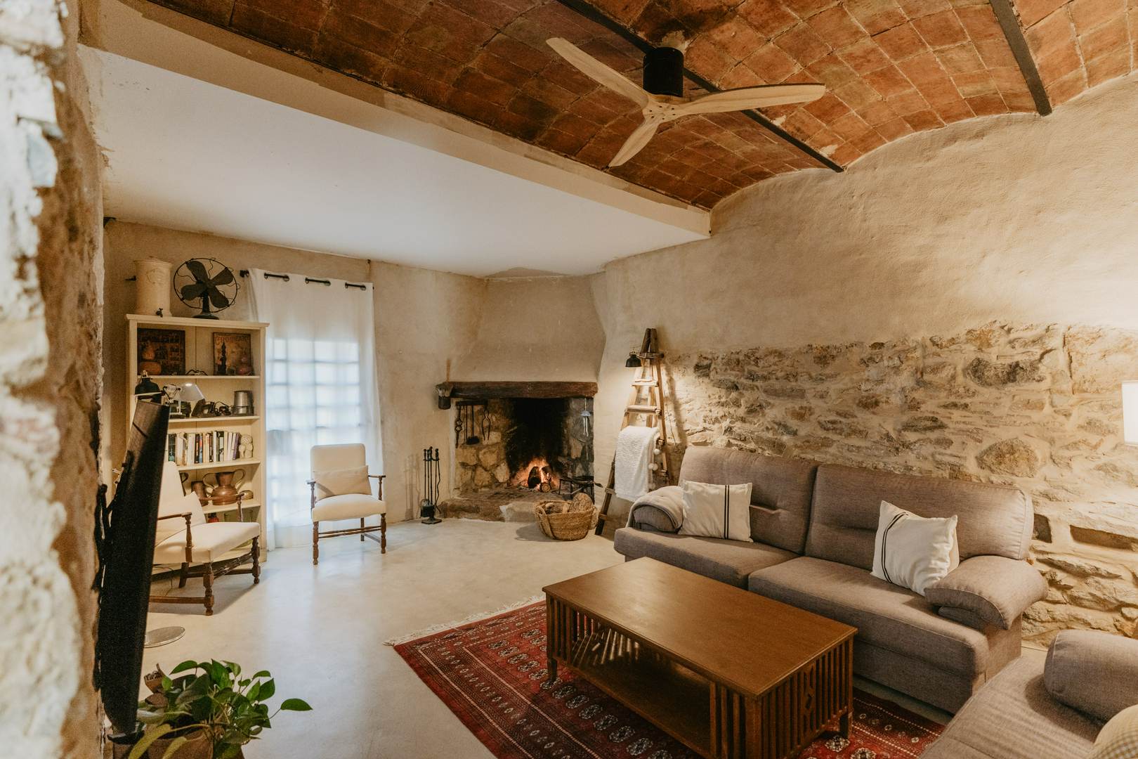 Alquila por horas Casa de campo en Baix Empordà, Costa Brava