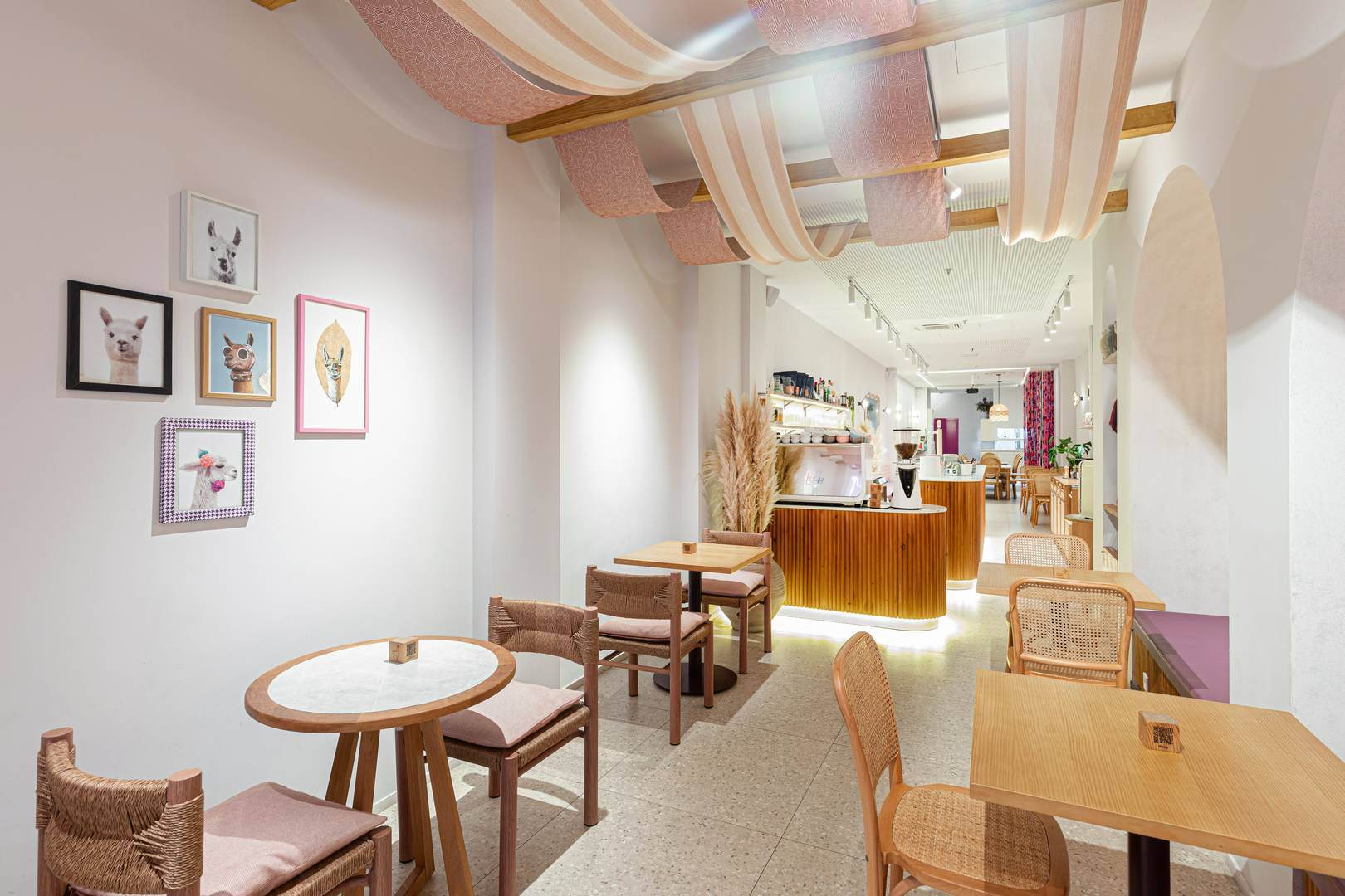 Alquila por horas Restaurate cafeteria moderno y nuevo