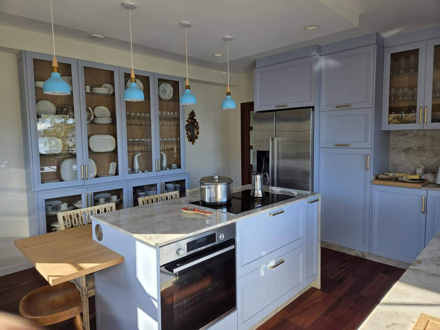 Alquila por horas VIVIENDA DE DISEÑO CON ACCESO DIRECTO A PLAYA AL LADO DE CORUÑA