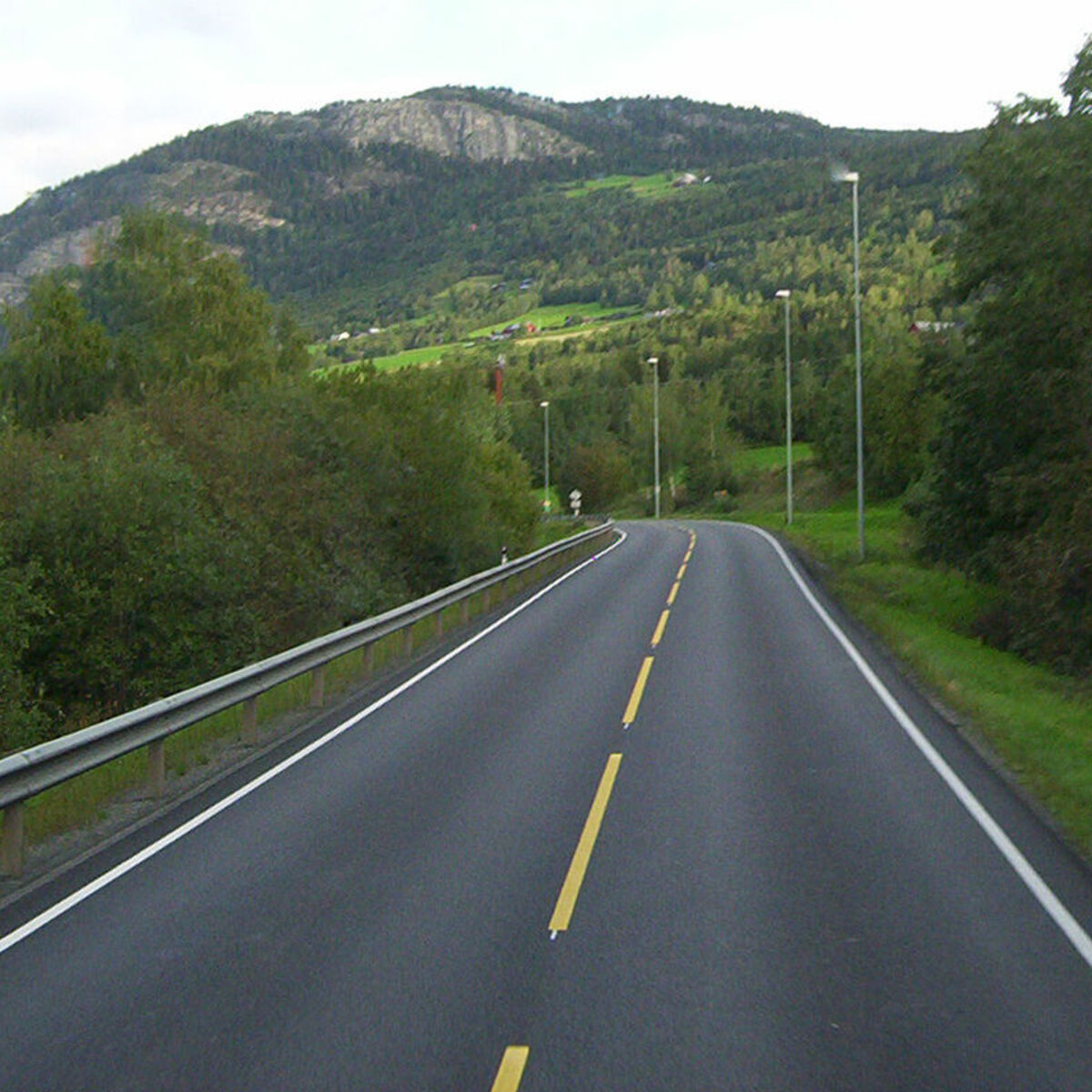 Wide road. Вид дороги. Вид на дорогу. Асфальт. Картинка дороги.