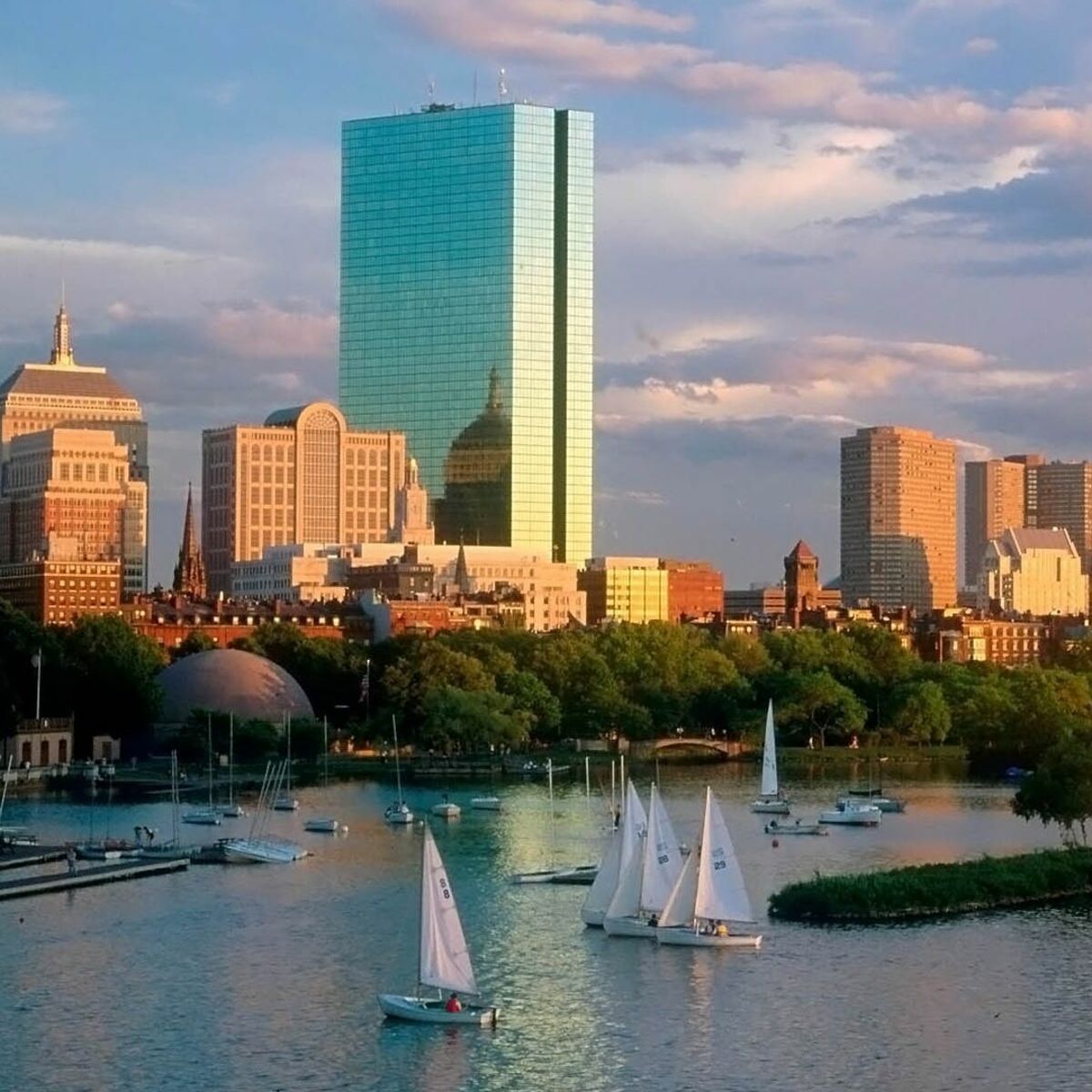 Boston Airbnb Listings | Kaggle