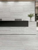 אריח גרניט פורצלן דמוי טרוורטין בגוון שנהב בגימור מט 120×60 – תוצרת ספרד