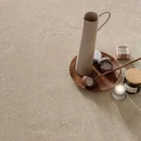 אריח גרניט פורצלן ענק מדוקק (SLAB) דמוי אבן צפחה בגוון אפור-גרפיט מט 280×120 – תוצרת איטליה