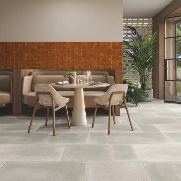 ריצוף מונע החלקה דמוי אבן אפורה 60/90 עמיד לחוץ