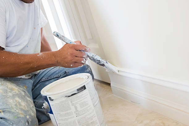 Benefits of hiring a professional painter for exterior painting projects in Kansas
