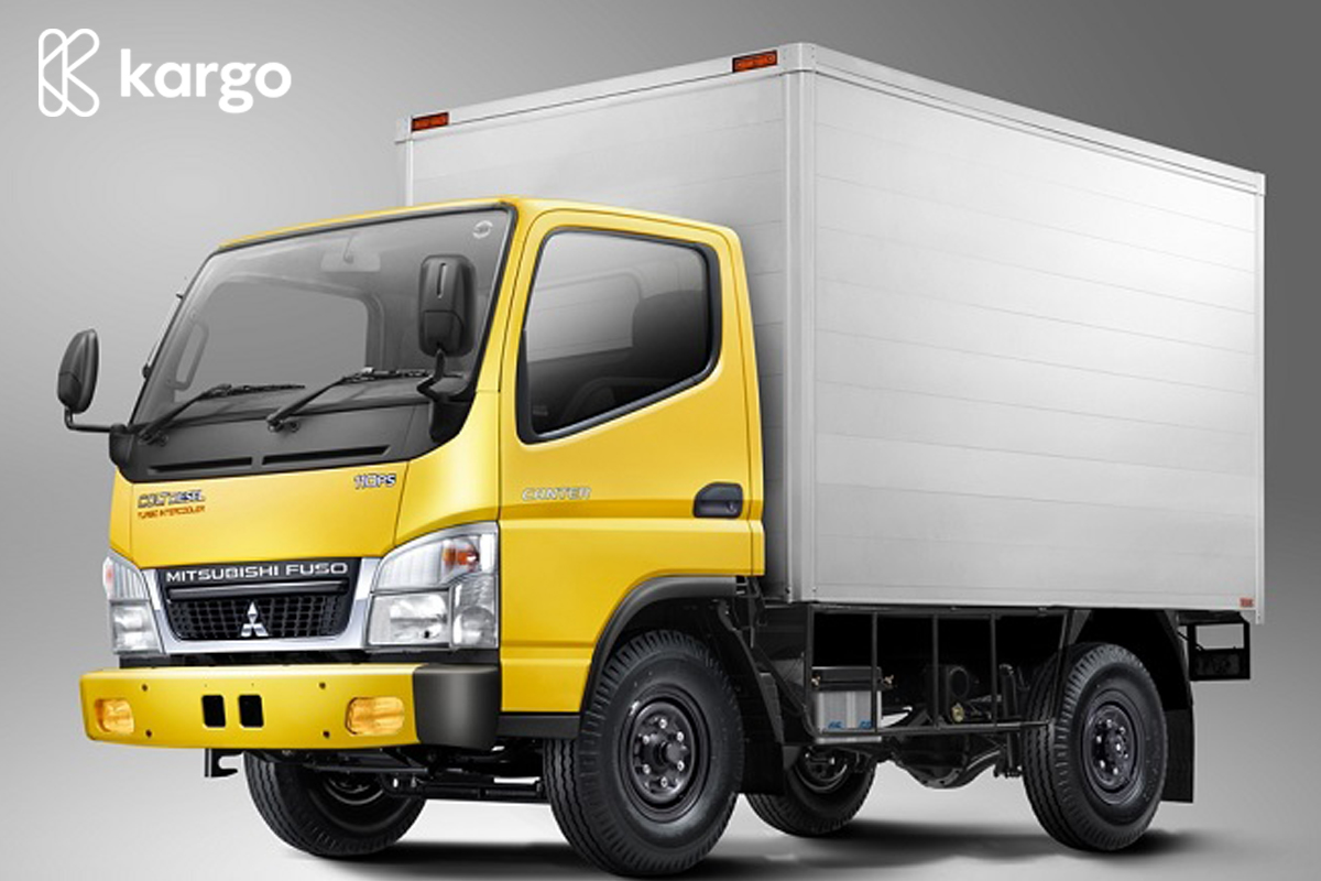 Мицубиси грузовик. Mitsubishi Fuso Canter. Мицубиси Фусо Кантер. Mitsubishi Canter Fuso 3.5т. Грузовик Митсубиси Фусо Кантер.