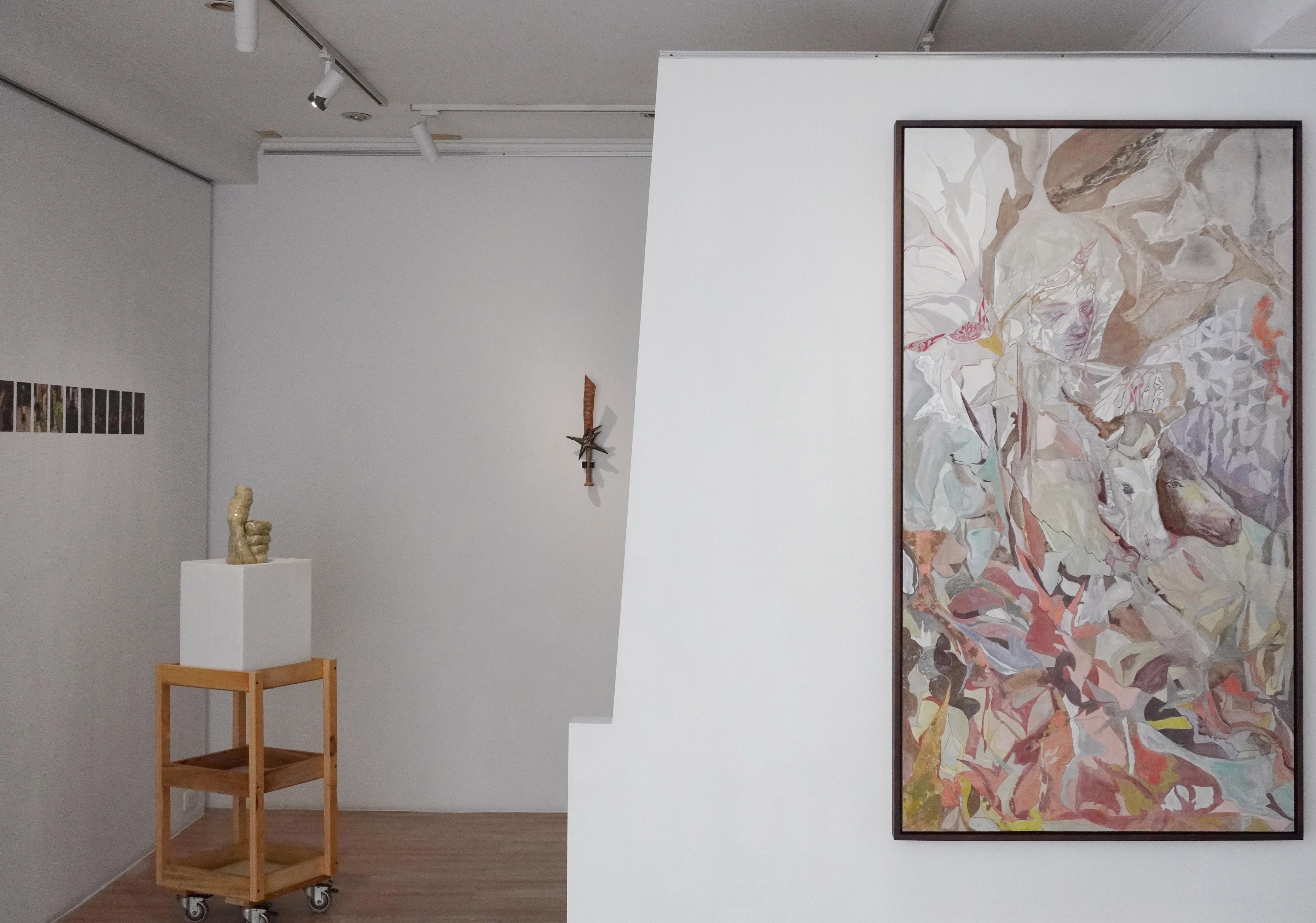 世界的矛盾 –置憧憬與疏遠為藝術的技術