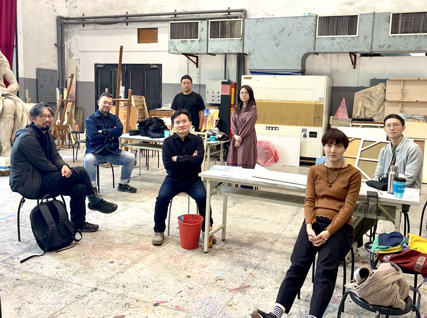 關於「未來的背景—拍一張團體照」