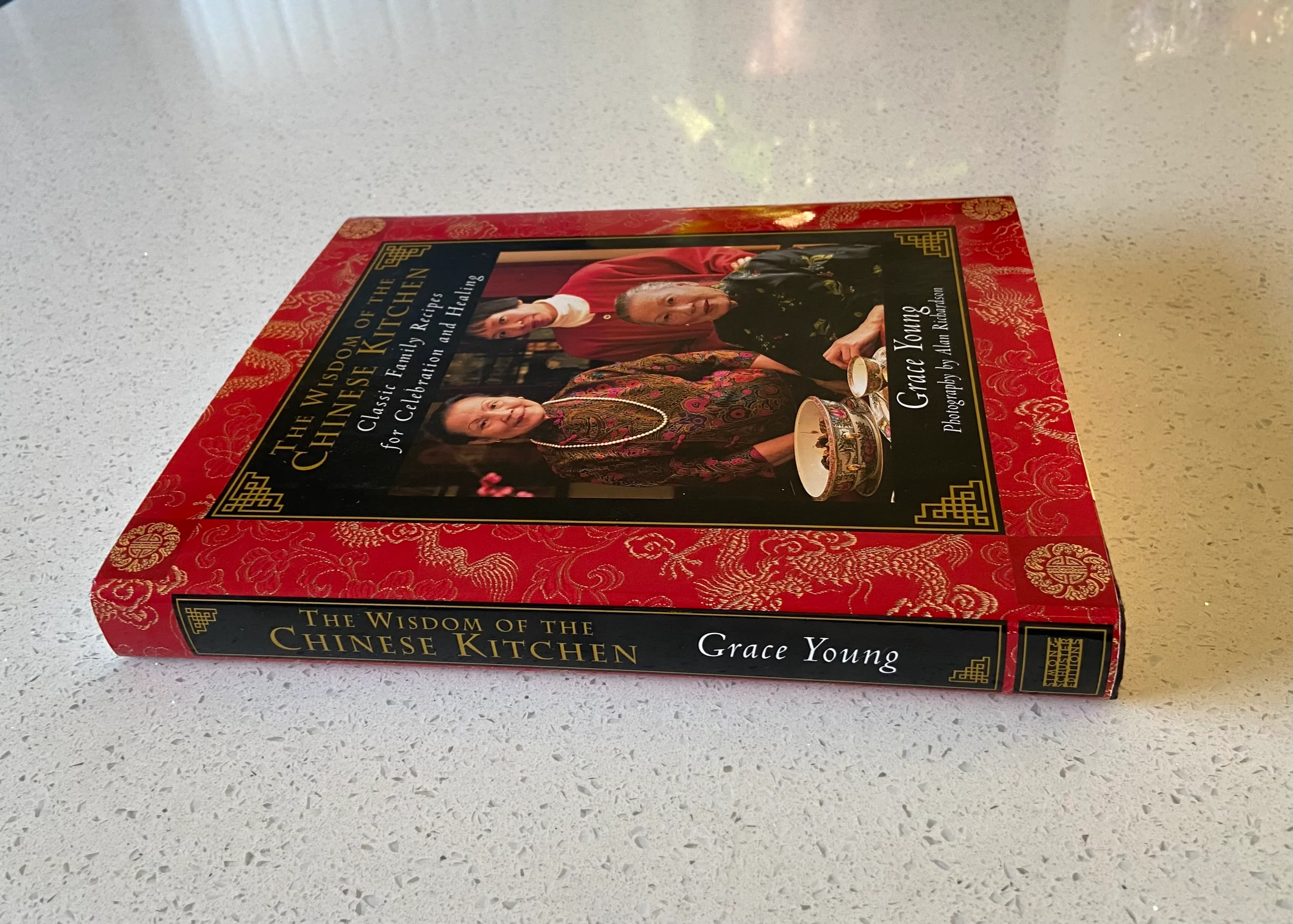 The Wisdom of the Chinese Kitchen: Classic Family Recipes For Celebration And Healing - Image 2