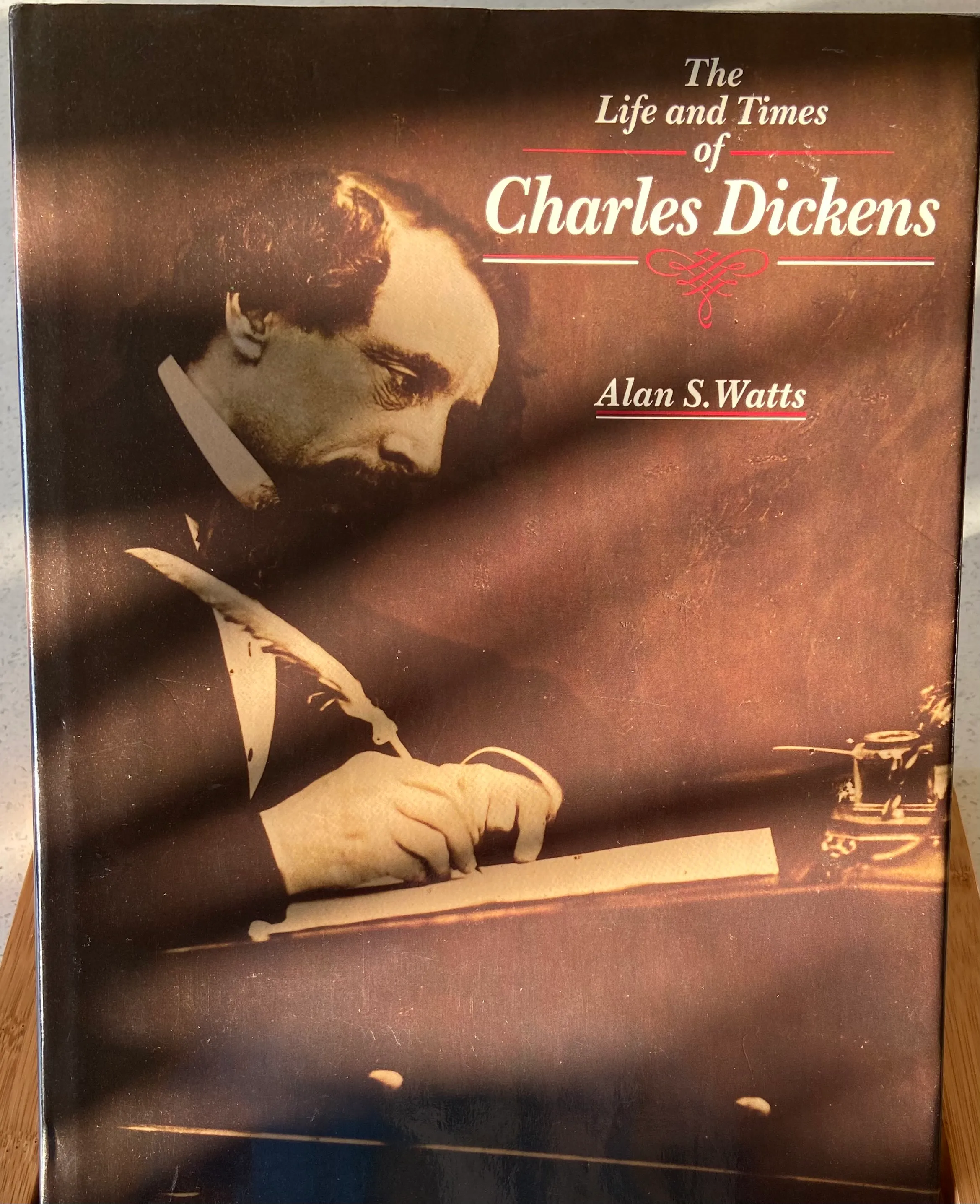 Life & Times of Charles Dickens with 250 illustrations