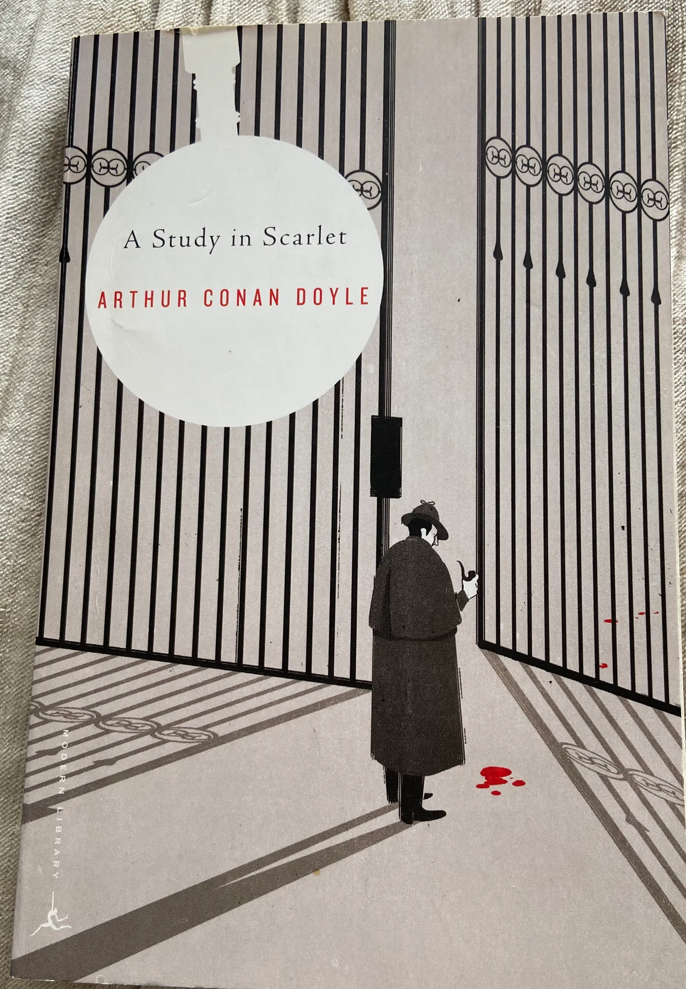 A Study in Scarlet (Modern Library Classics)