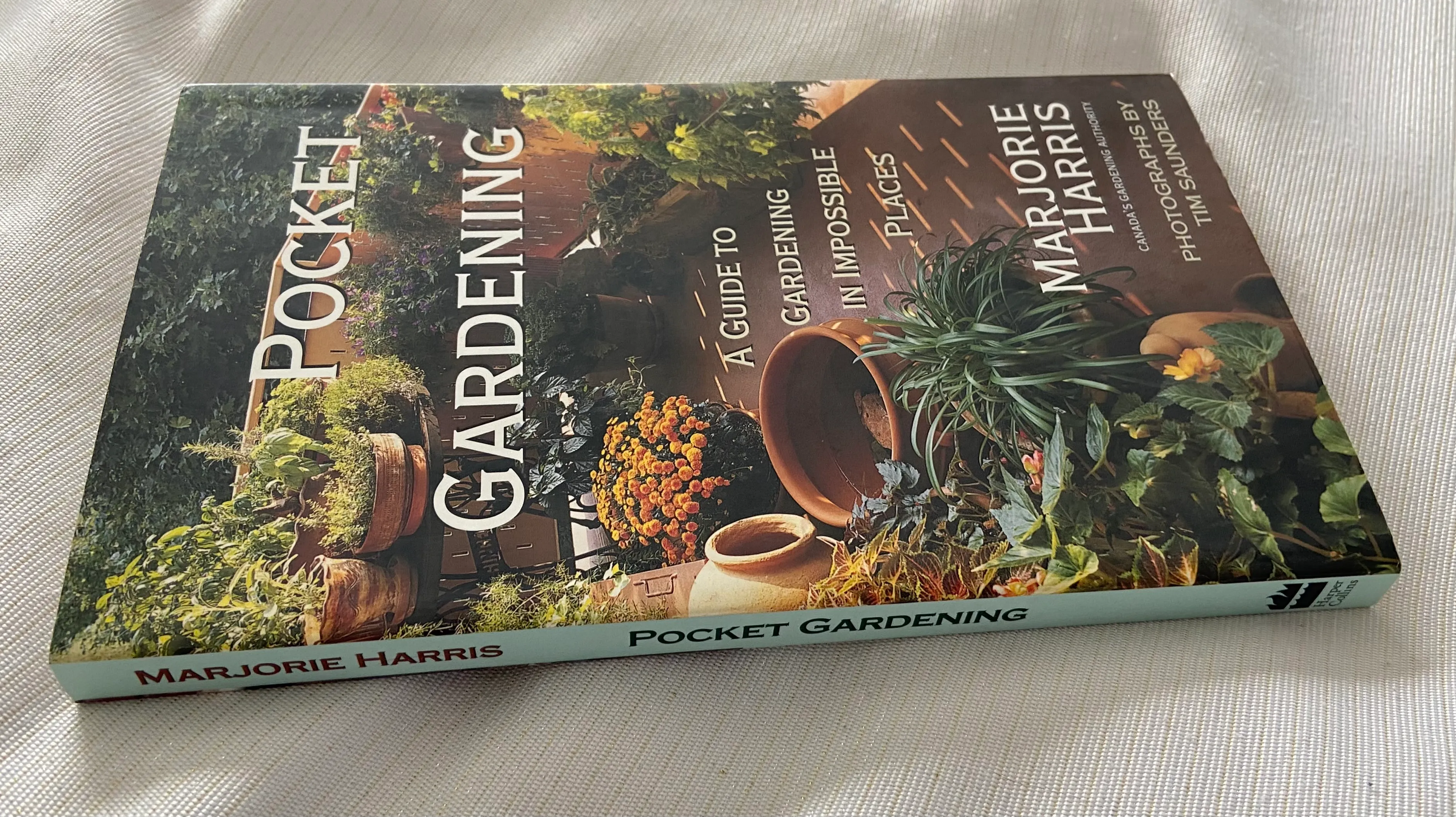 Pocket Gardening: A Guide to Gardening in Impossible Places - Image 2