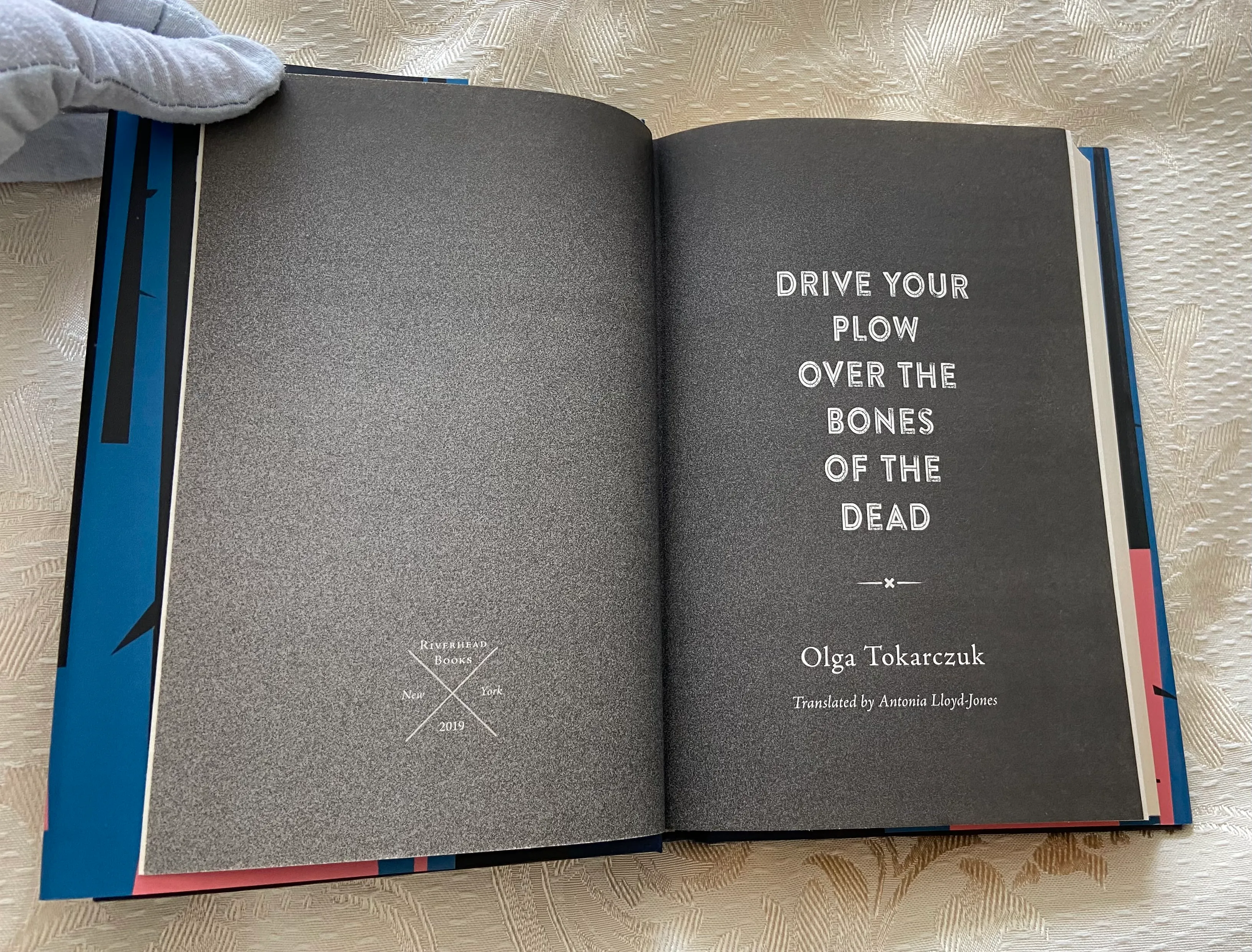 Drive Your Plow Over The Bones Of The Dead: A Novel (First USA Edition; - Image 4