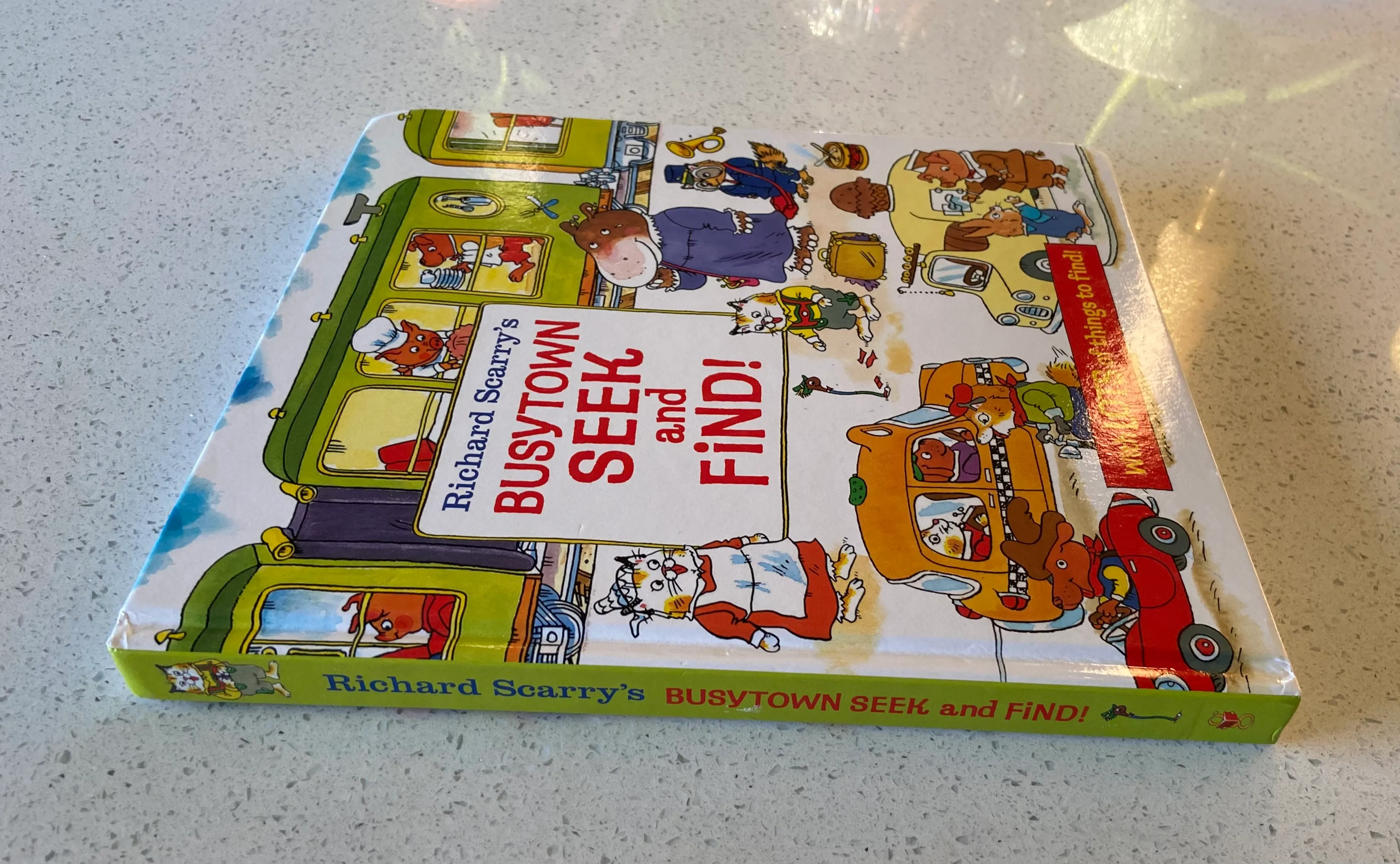 Richard Scarry's Busytown Seek and Find! - Image 3