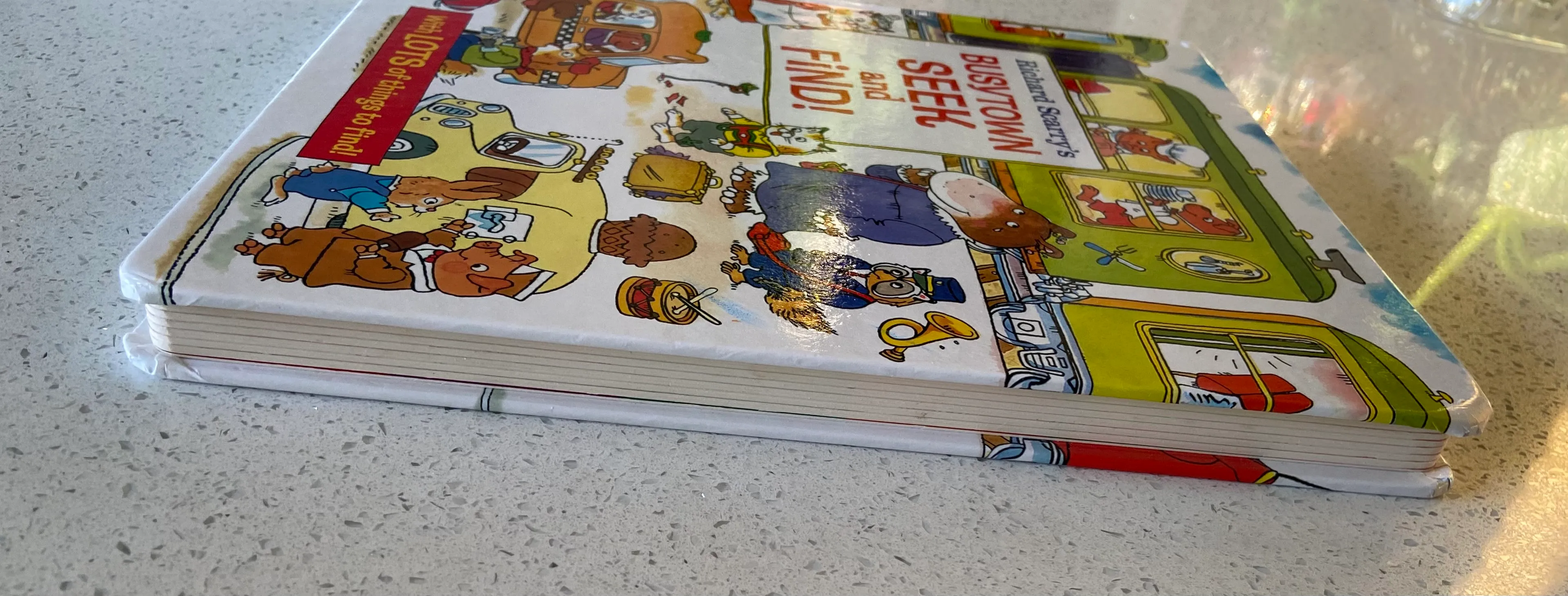 Richard Scarry's Busytown Seek and Find! - Image 4