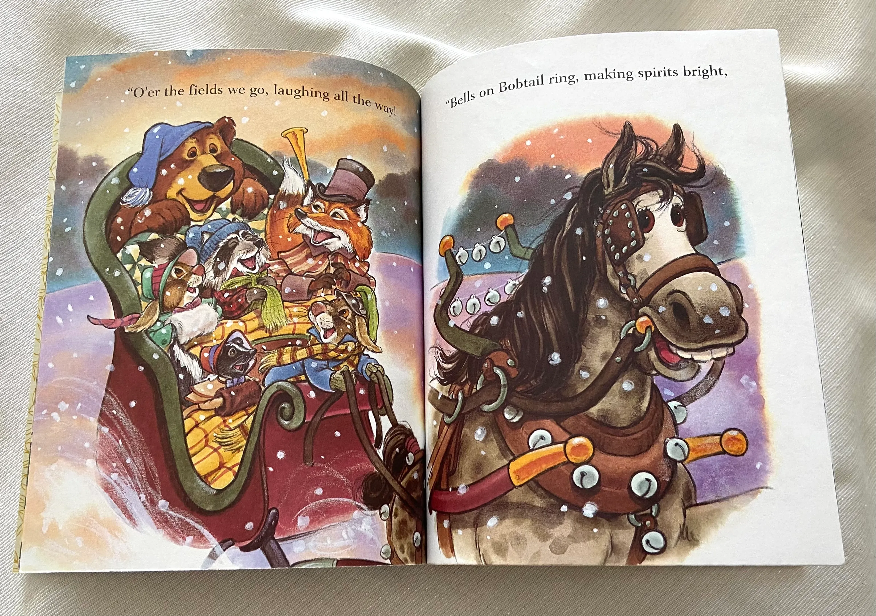 Jingle Bells (Little Golden Book) - Image 3