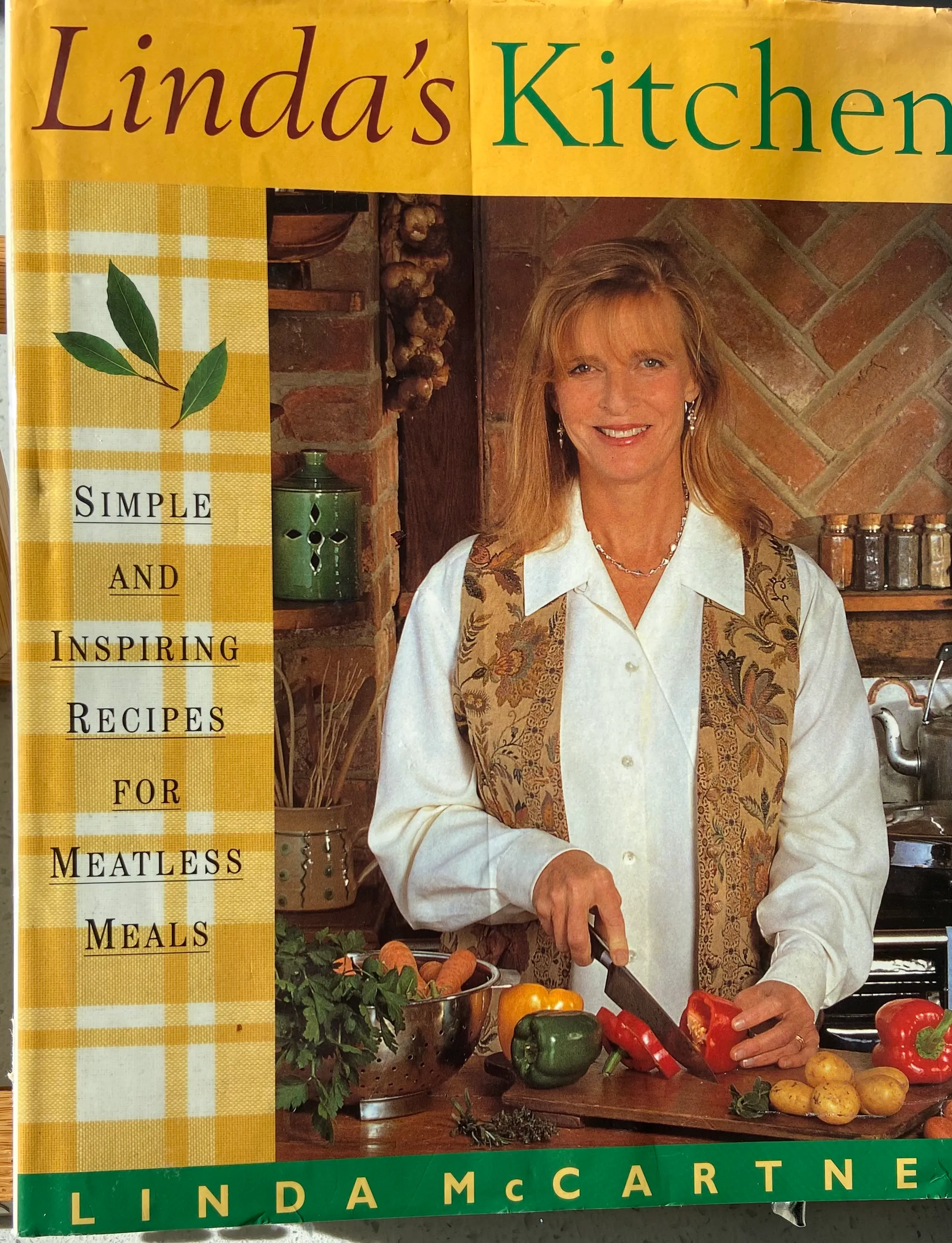 Linda's Kitchen: Simple and Inspiring Recipes for Meat-Less Meals