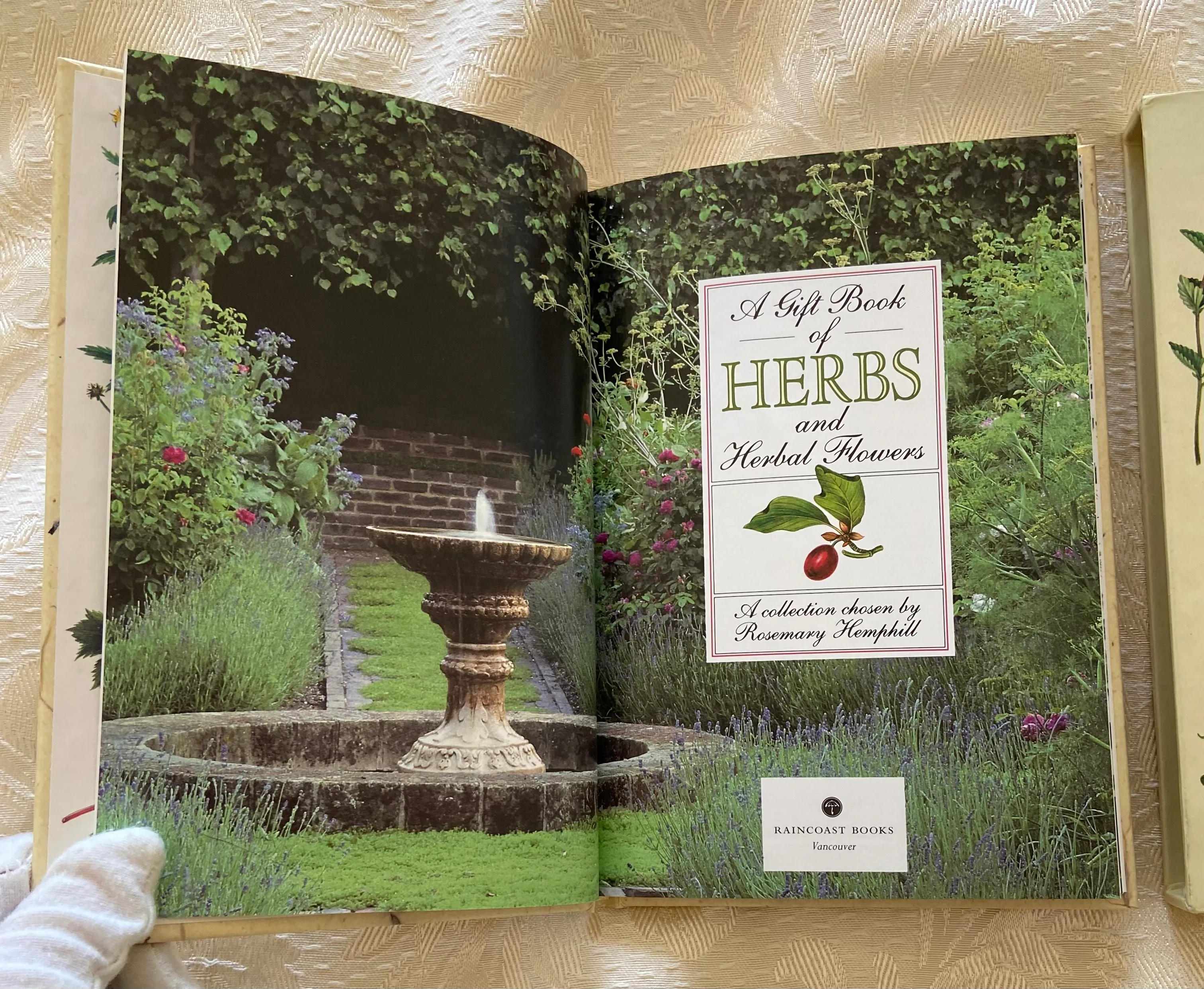 A Gift Book of Herbs and Herbal Flowers: A Collection/Book in Slipcase - Image 2