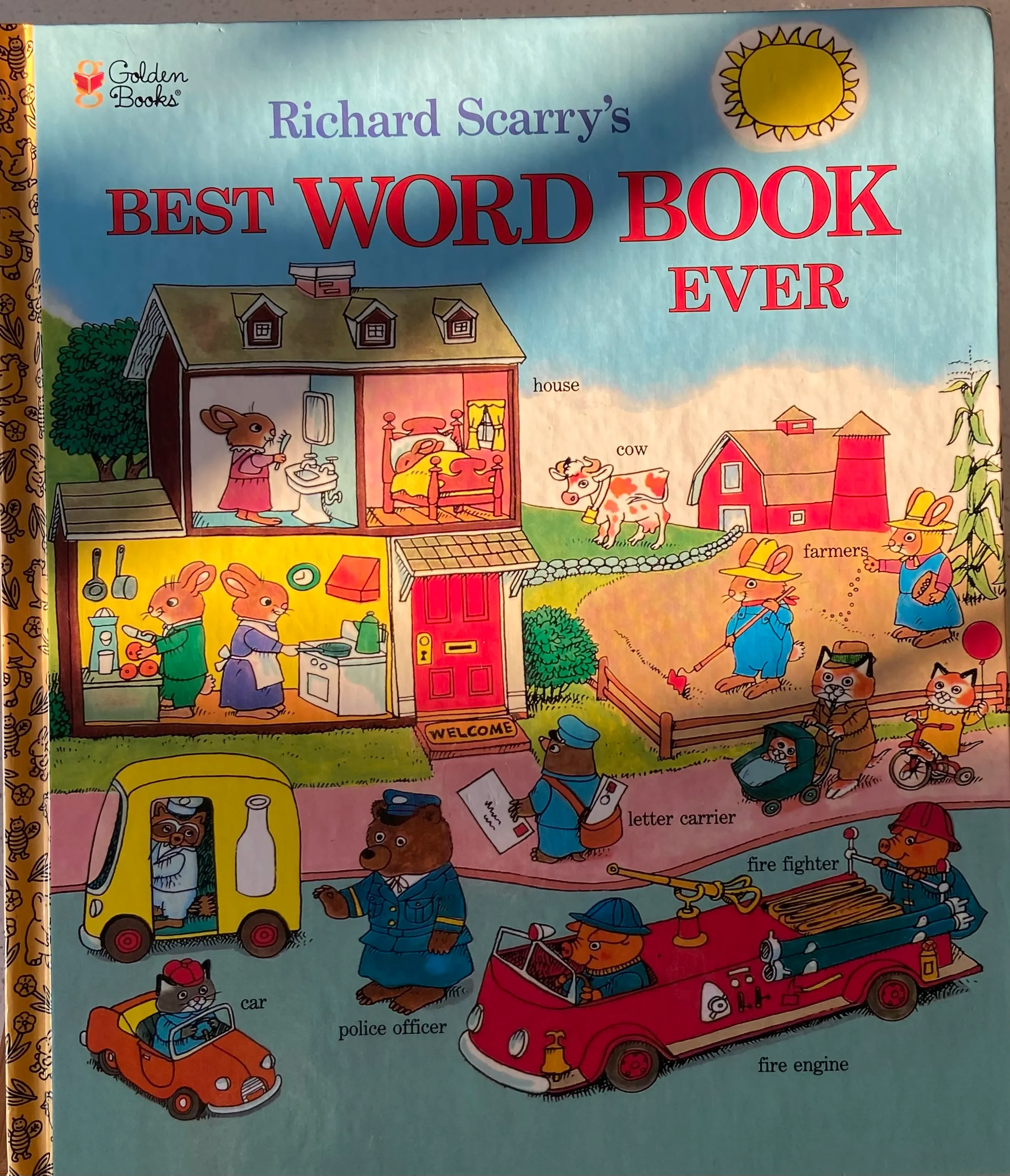 Richard Scarry's Best Word Book Ever (Giant Golden Book)