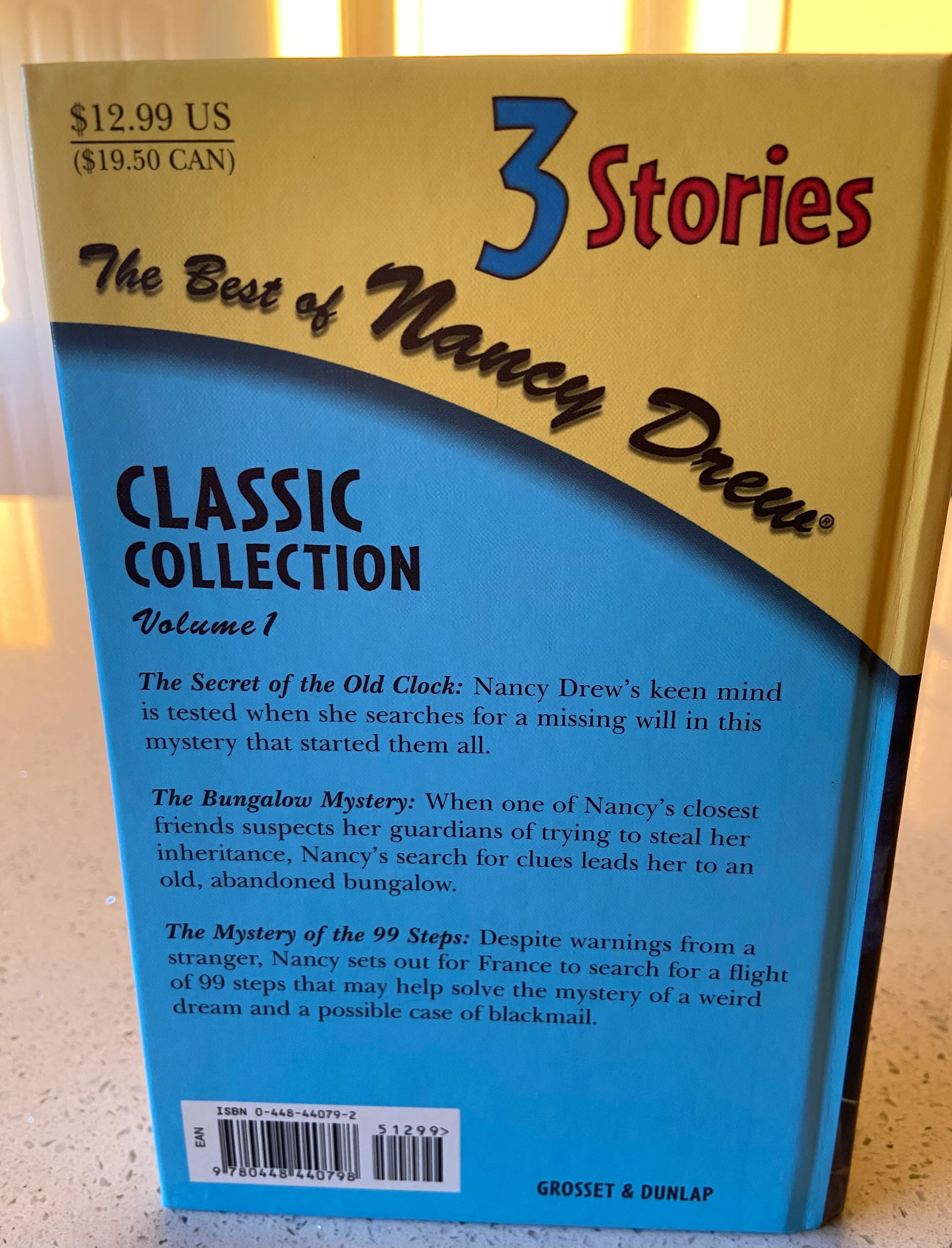The Best of Nancy Drew Classic Collection, Volume 1 (The Secret of the Old Clock / The Bungalow Mystery / The Mystery of the 99 Steps) - Image 2