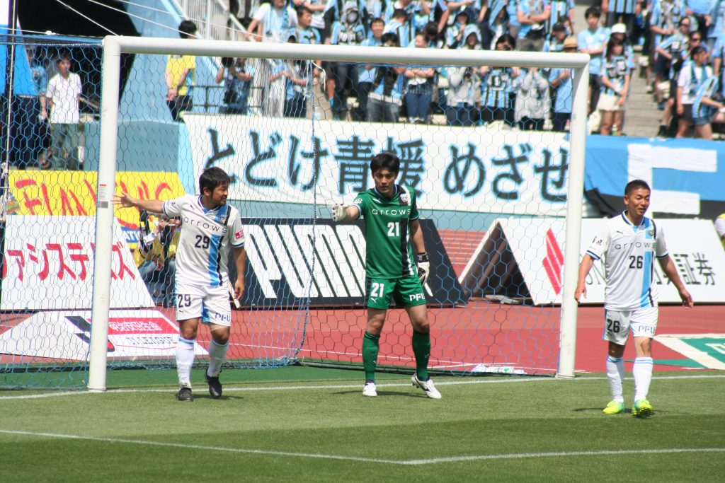 吉原慎也さんが指示を出す