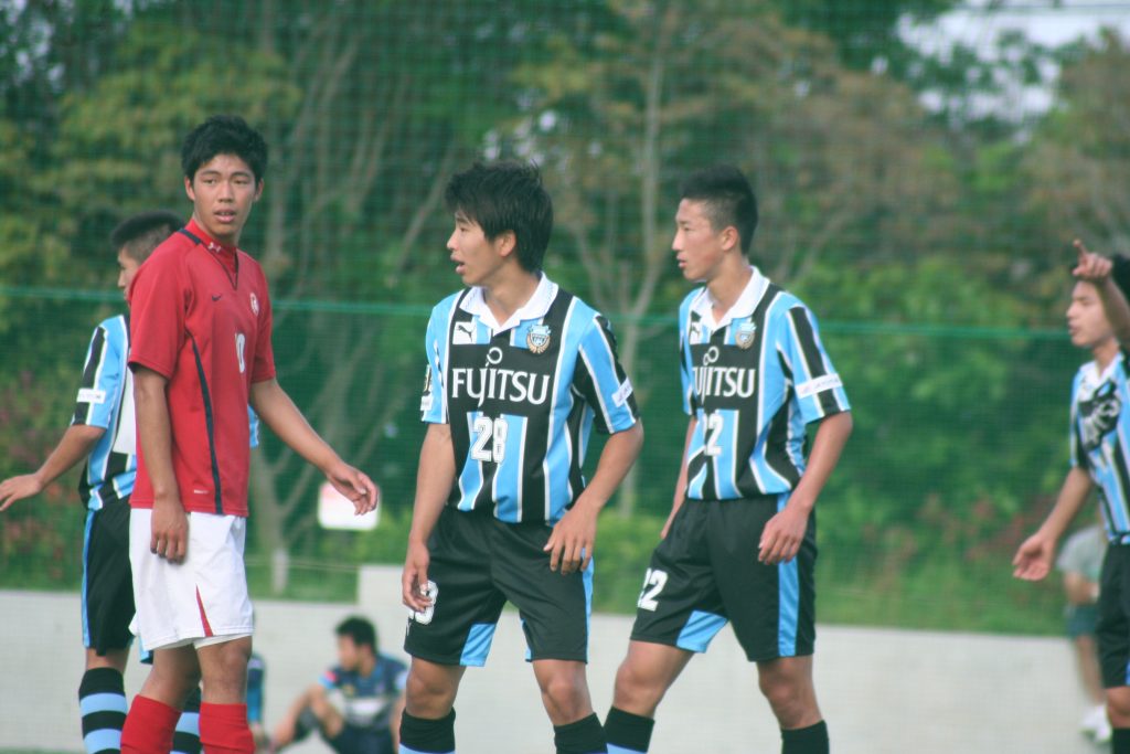 山田新選手と新井秀明選手