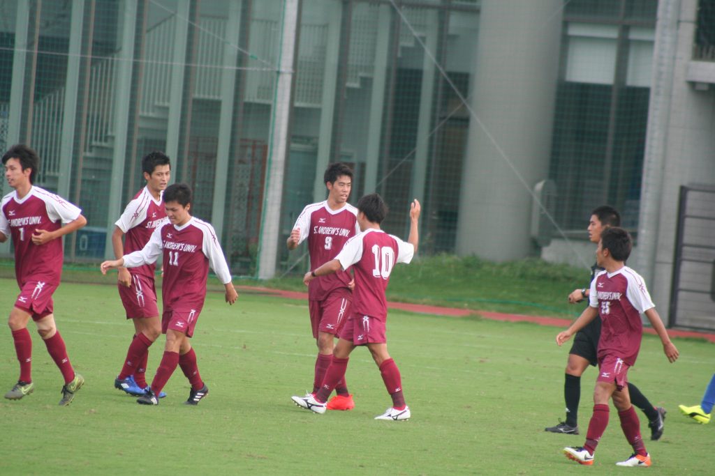 2ゴールの岡佳樹選手ら