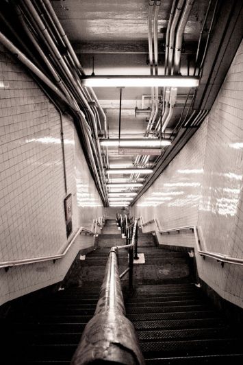 Morgan Paslier - New york metro stairs 2 