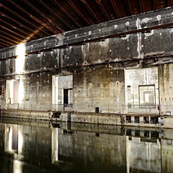 F. LORIEN - Les bassins de la Base sous-marine de Bordeaux 