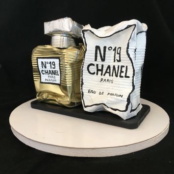 Crushed chanel n.19 with box 