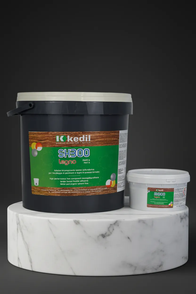 Due barattoli di colla per legno Kedil SK300 su un espositore in marmo.