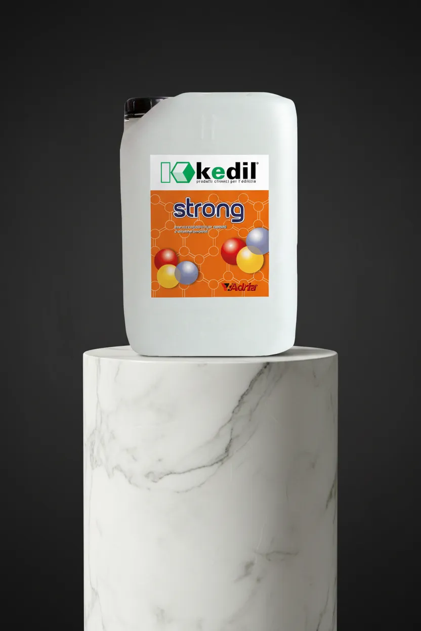 Ein Behälter von K-Edil strong auf einem Marmorsockel.