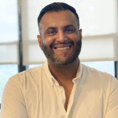 Tanzil Bukhari