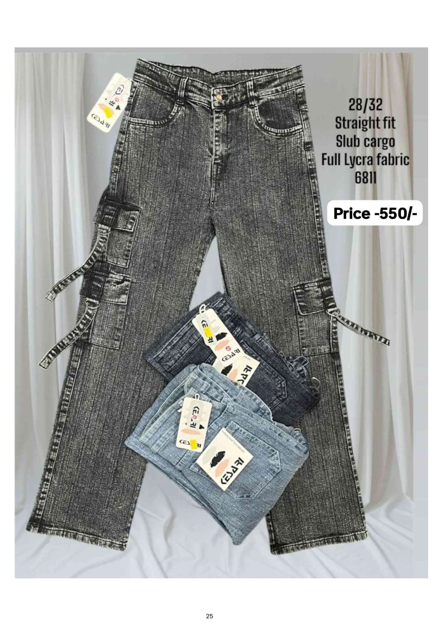 Women Straight Fit Jeans