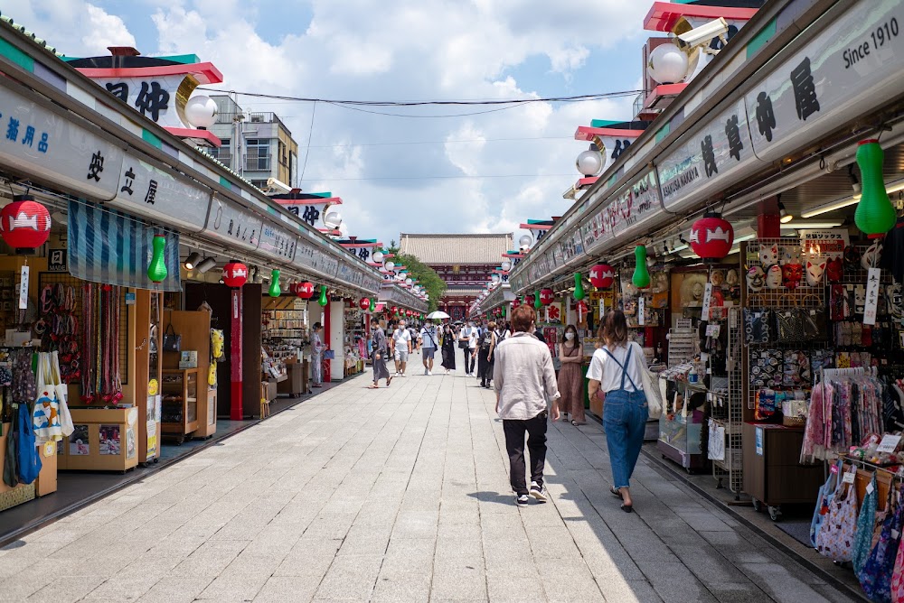 仲見世商店街