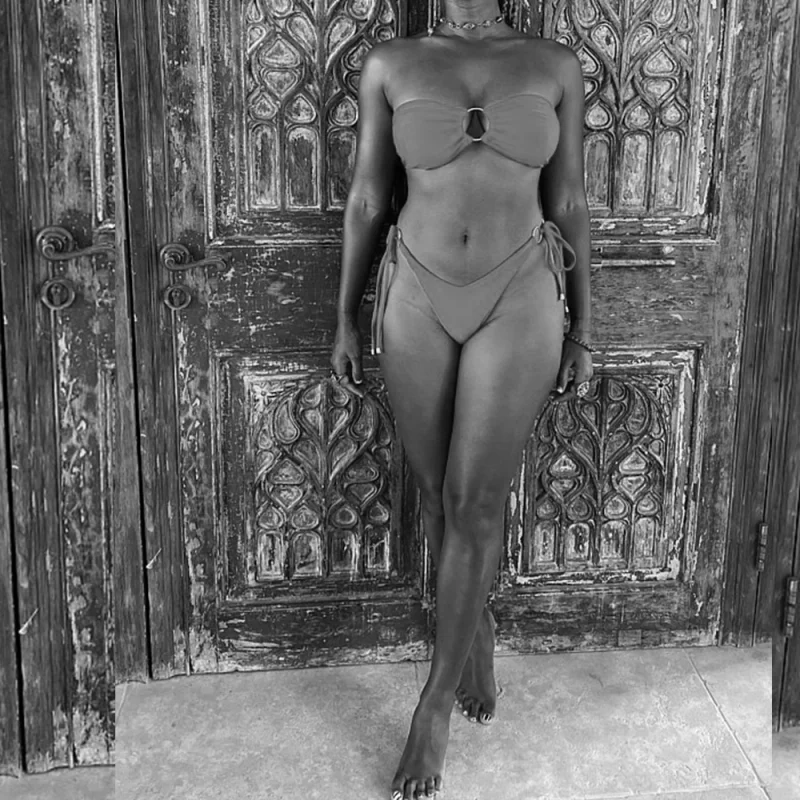 Visual example of Soft Gamine body shape