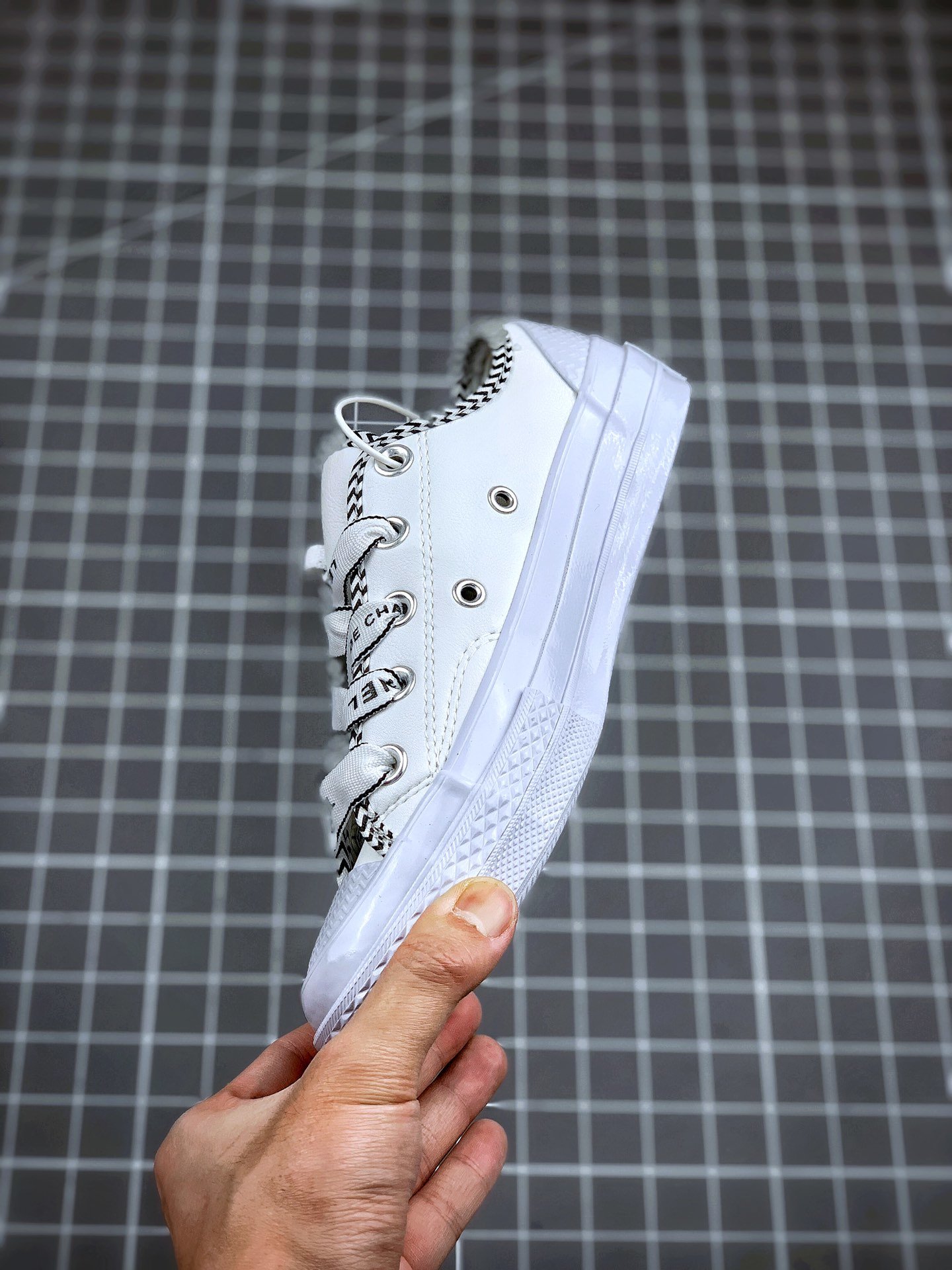 converse x chanel