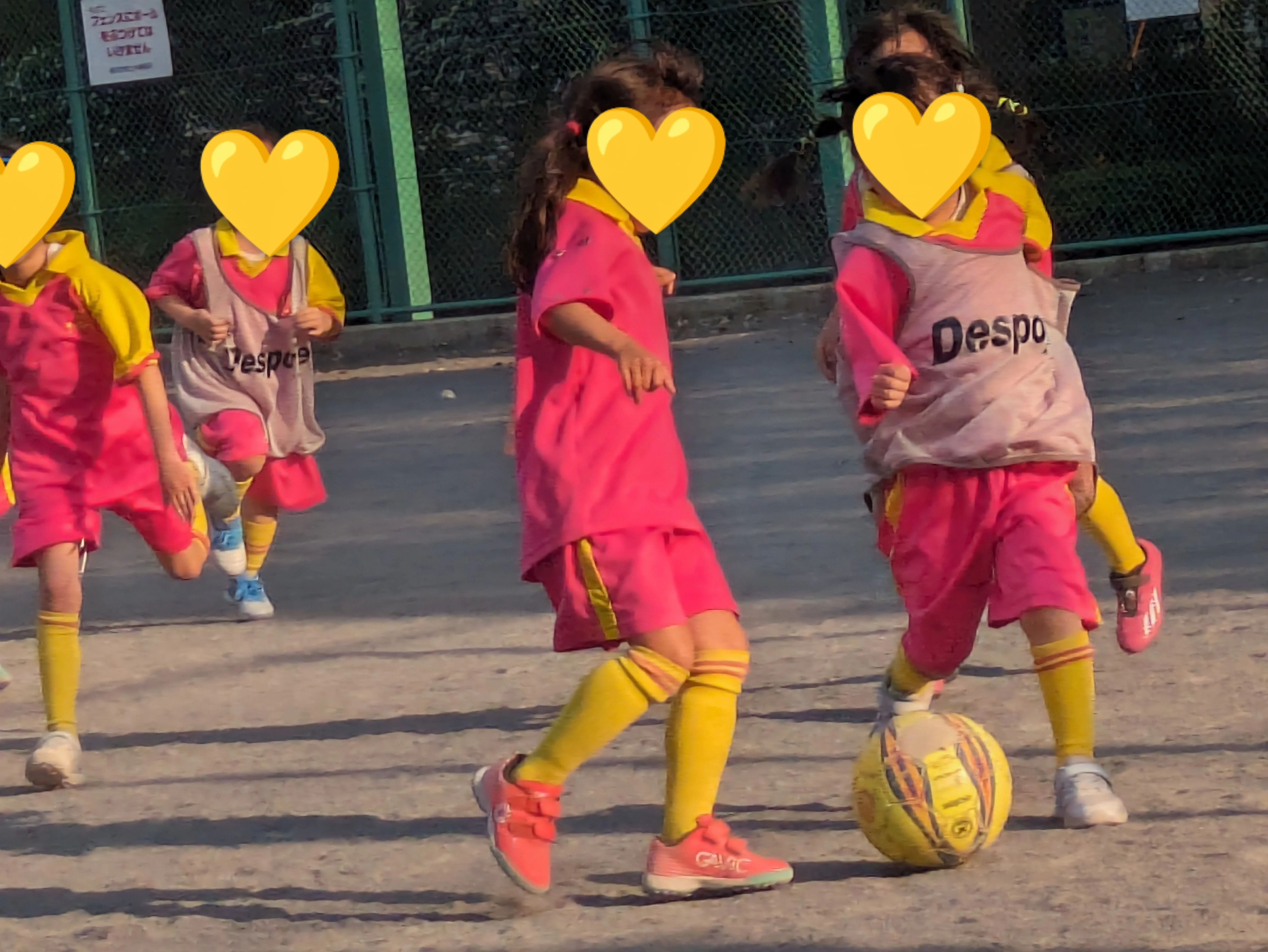 サッカー技術だけでなく、社会性や協調性が身につきます