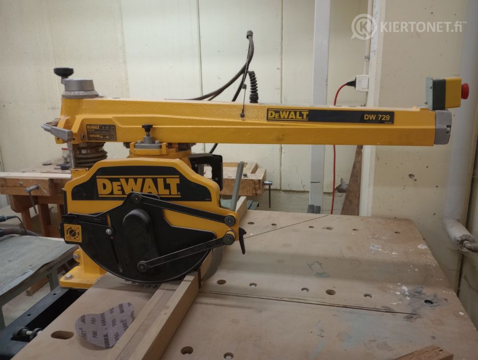 Säteissaha DeWalt DW729 –