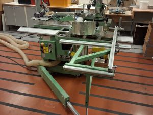 # 21 Projecta, puuntyöstö yhdistelmäkone