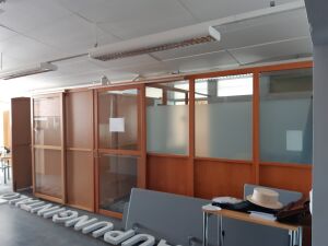 Sermiseinät ja liukuovet irroitettaviksi