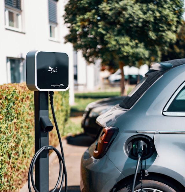 Borne de recharge VE partag&eacute;e dans un ensemble r&eacute;sidentiel