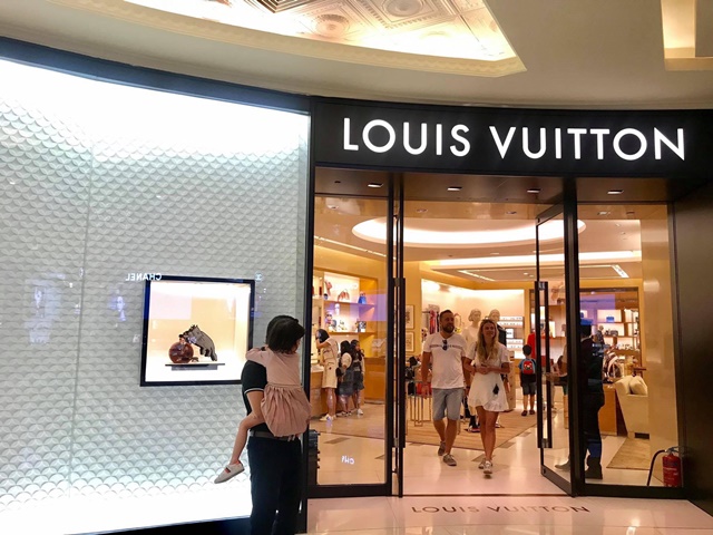 Địa chỉ mua giày Louis Vuitton nữ chính hãng  Royal Shop