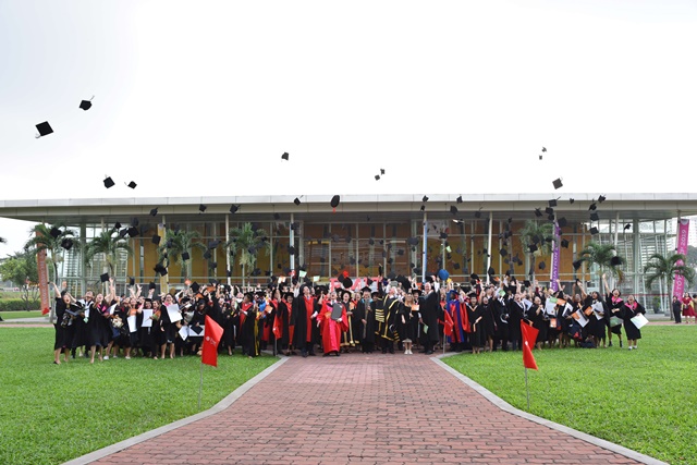 Hơn 1.000 sinh viên RMIT Việt Nam tốt nghiệp khóa 2019,kinhtethoidai.vn