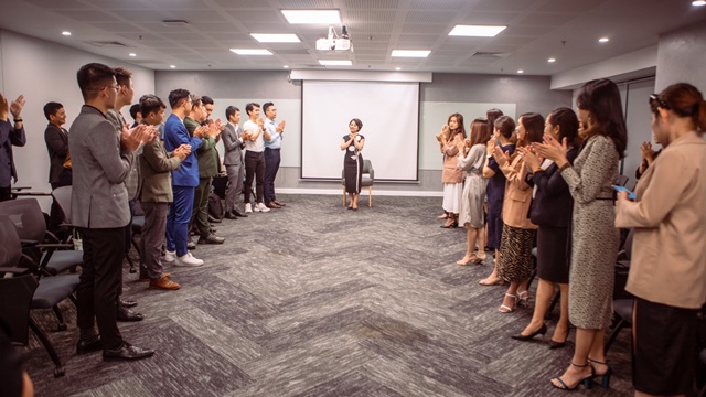 AIA đầu tư nâng cao chất lượng nhân sự, kinh tế thời đại, kinhtethoidai, kinh te thoi dai, kinhtethoidai.vn