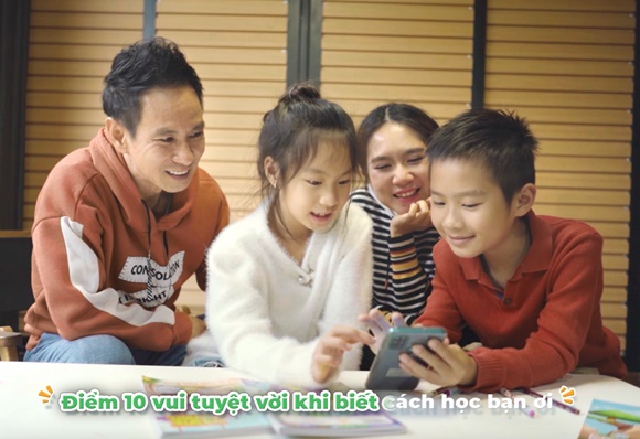 Lý Hải Minh Hà cùng các con tự làm MV hài hước về học online, Guru
